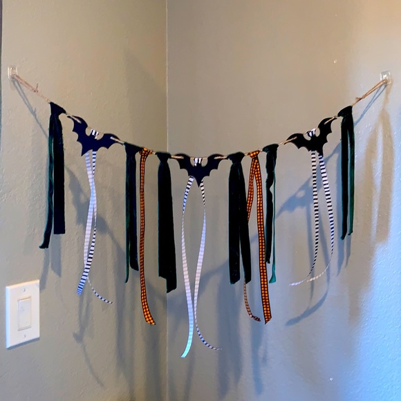 Bat Ribbon Banner - Picture 1 of 5